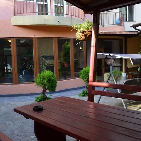 европа 2* Šumen